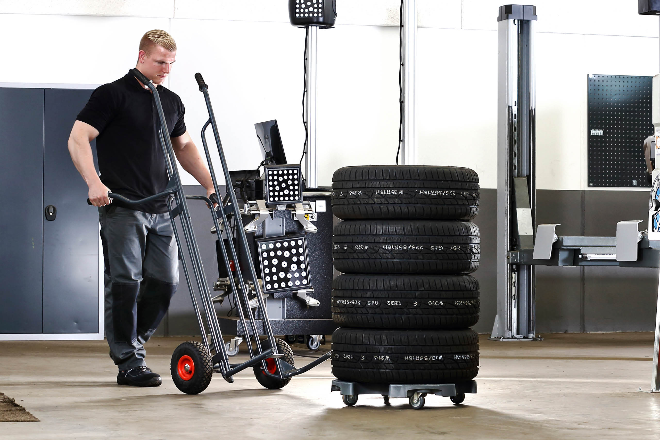 AHCON Wheel Caddy